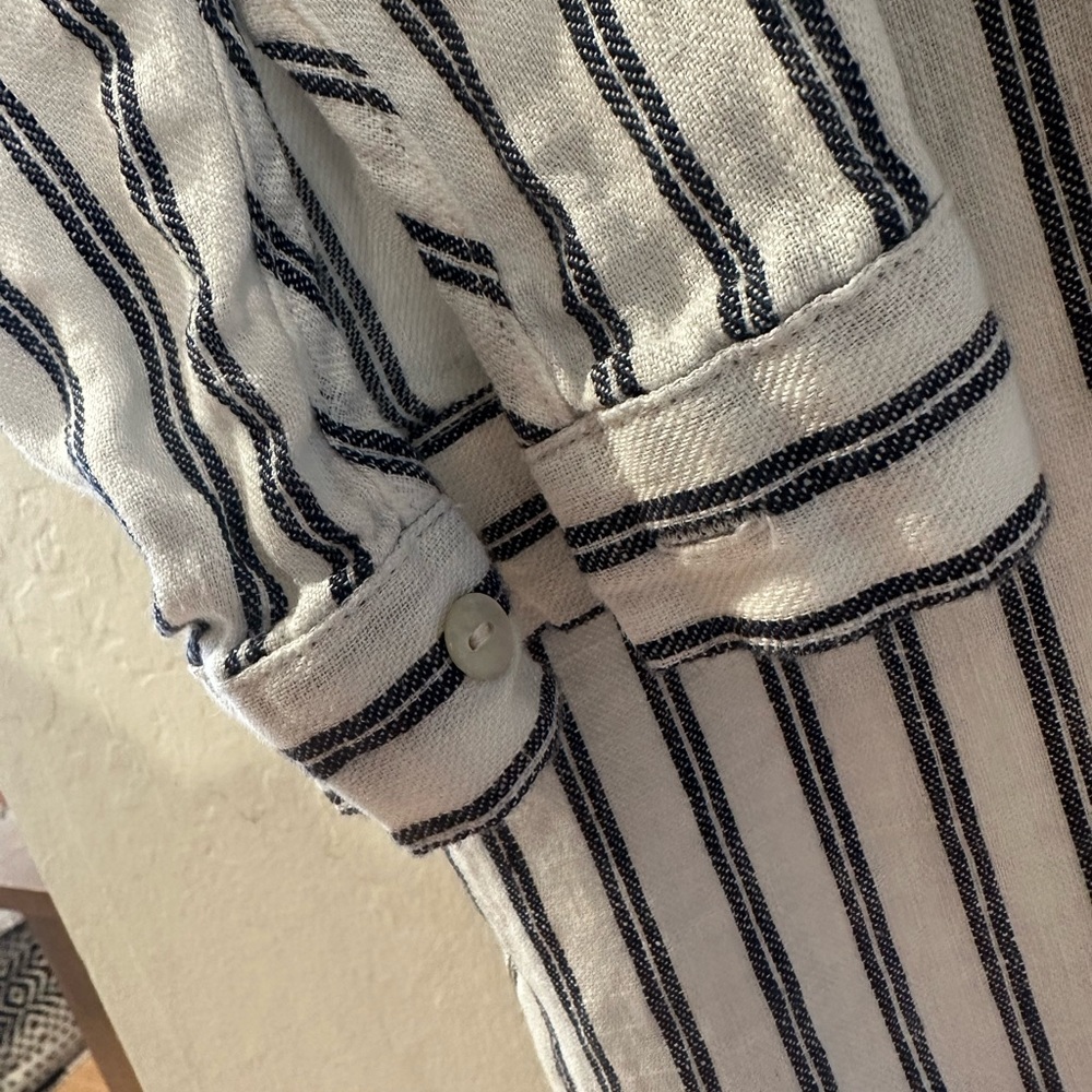 Neiman Marcus Linen Tunic - Picture 6 of 7